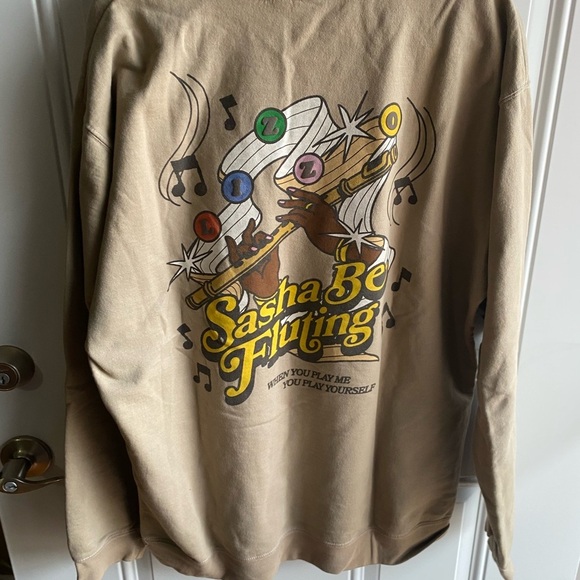Lizzo You're Special Sasha Flute Sweatshirt Beige Sz 3XL RUNS SMALL Fits Like L - Picture 3 of 7